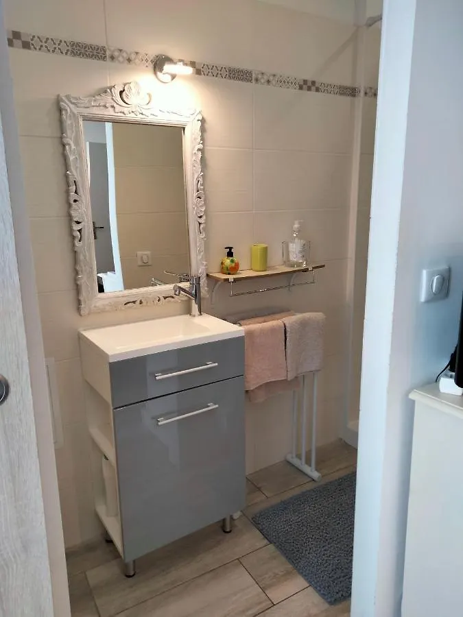 Les Chambres Hautes d'Anastasia Rodez Francia