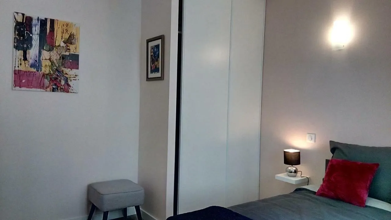 Les Chambres Hautes d'Anastasia Rodez Francia